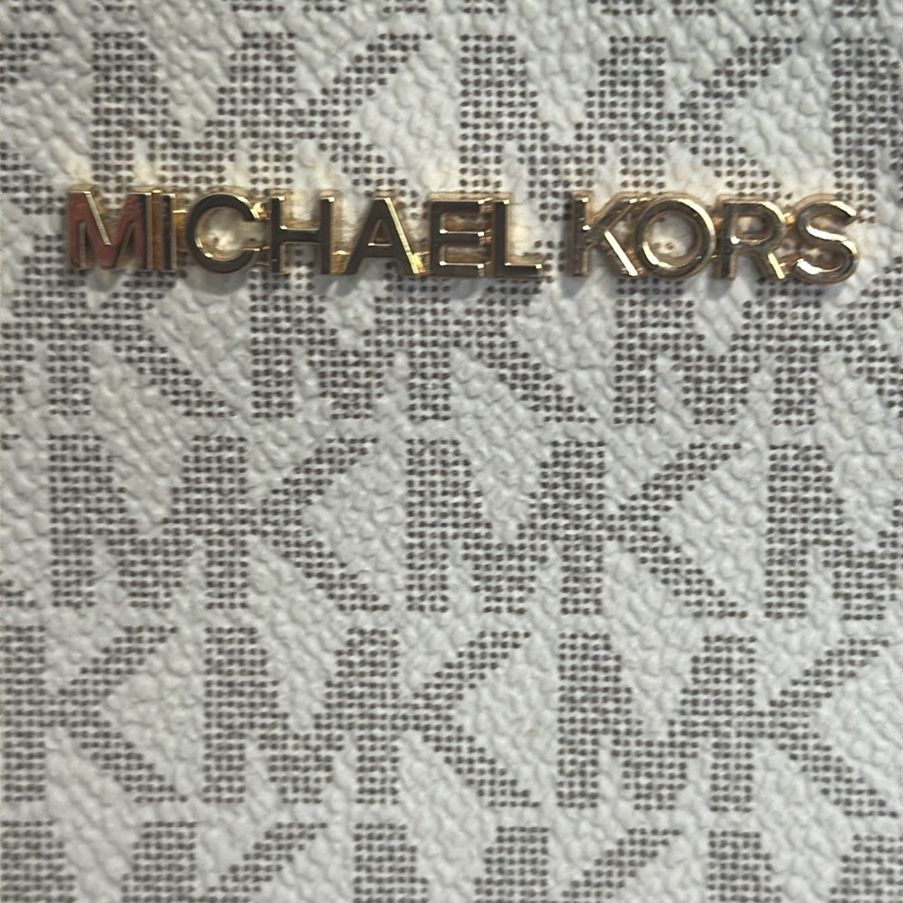 Michael Kors Teagan Large Logo Cream and Powder Blush Long Drop Satchel - Picture 4 of 16